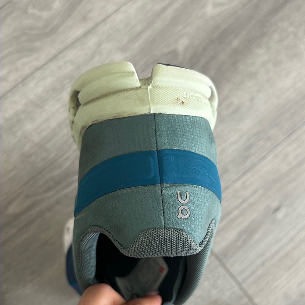 ON RUNNING Cloudflow 'Sea Petrol' Running Shoes Size 11.5 - Picture 9 of 13